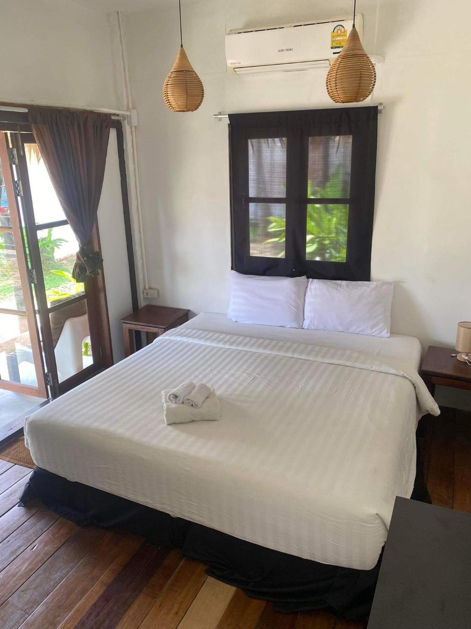 Wild Wood X Hansa Beach Fitness Resort Thong Sala Eksteriør bilde