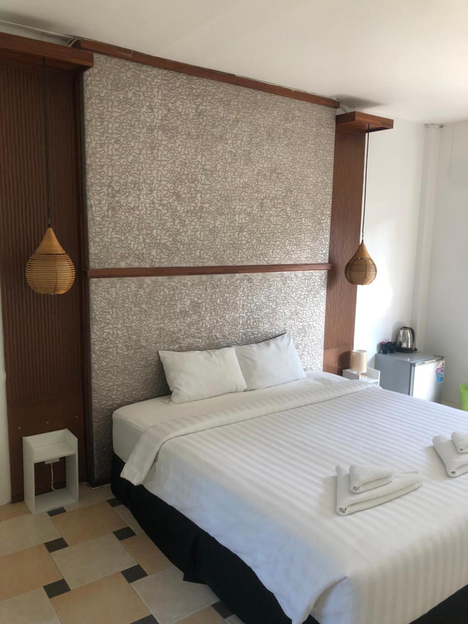 Wild Wood X Hansa Beach Fitness Resort Thong Sala Eksteriør bilde